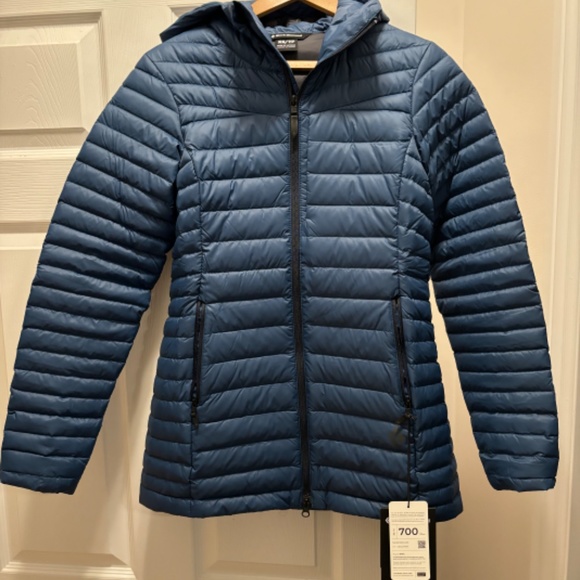 Black Diamond Women's Winter Jacket - Access Down Parka - Azurite / XS - Picture 8 of 9